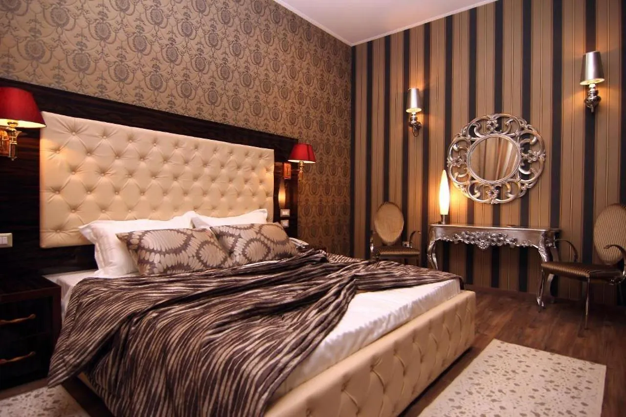 Hotel Boutique Restaurant Gloria Tirana