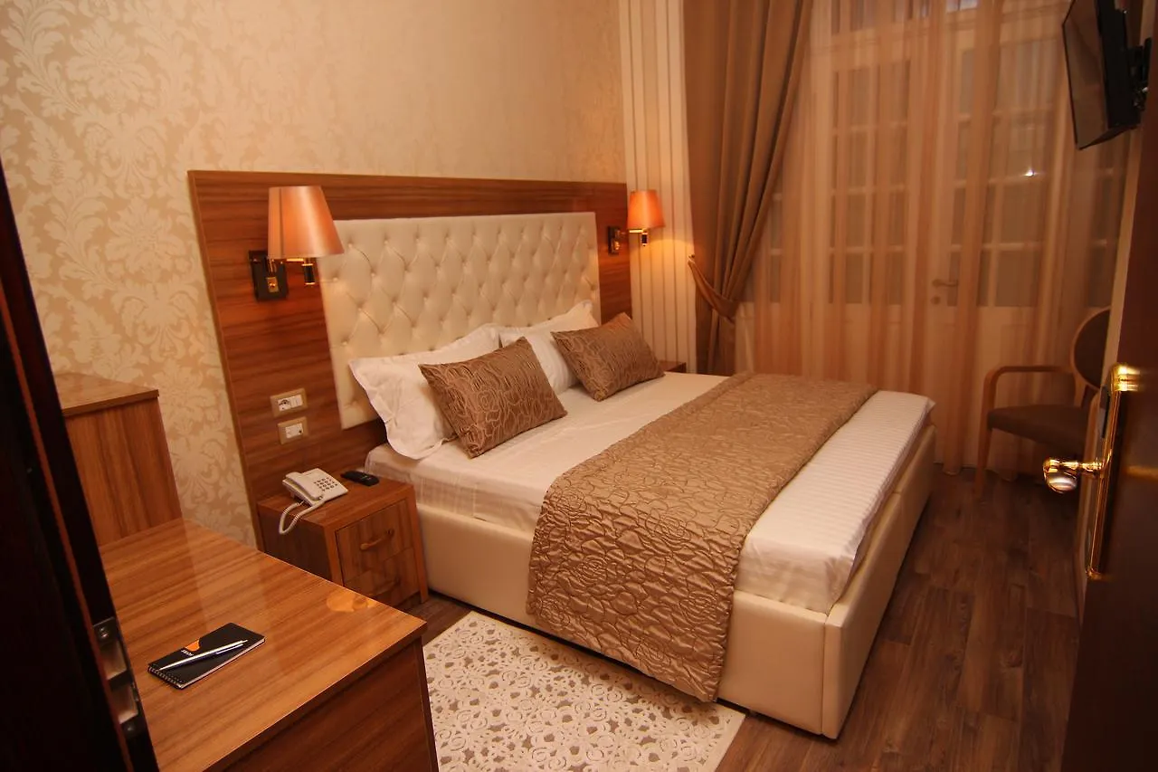 Hotel Boutique Restaurant Gloria Tirana